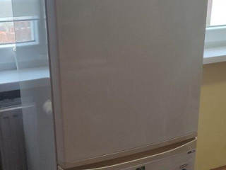 kombinovana-chladnicka-s-mraznickou-calex