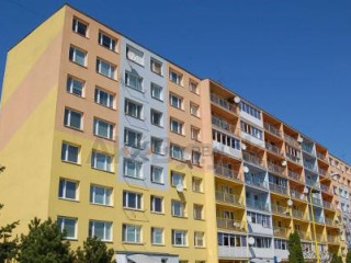 1-izbovy-byt-26m2-ullaborecka-kosice-terasa