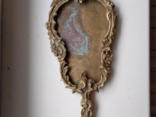 predam-starozitne-zrkadlo-do-ruki