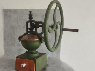 kupecky-mlyncek-na-kavu-leinbrock-ideal-no2-s-rumpalem