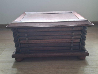 drevena-kazeta-na-100-ks-minci