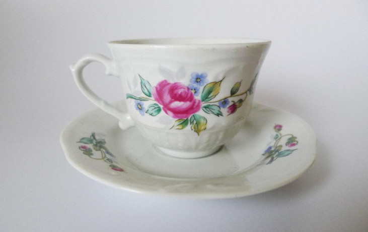 stara-porcelanova-salka-big-0