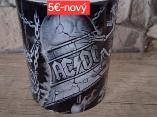 hrncek-acdc-novy