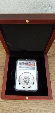 ngc-prvy-den-vydania-charles-iii-big-0