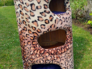 predam-lezadlo-valec-pre-macky