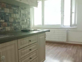 21-izbovy-byt-s-loggiou-poltar-sklarska-ulica