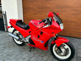 honda-vfr700f-1986