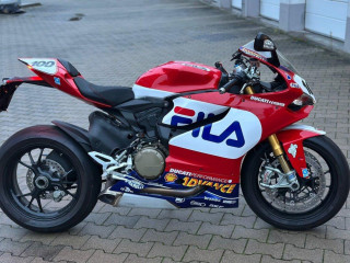 ducati-panigale-1199s-zberatelsky-kus