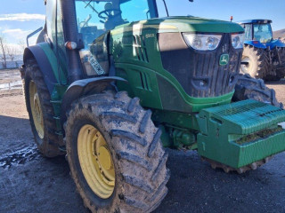 predam-polnohospodarsku-techniku-traktor