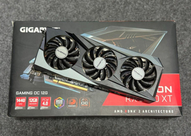 predam-grafiku-gigabyte-radeon-rx-6700-xt-12gb-big-0