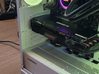 predam-herny-pc-v-100-stave-i7-32gb-rtx2070-super