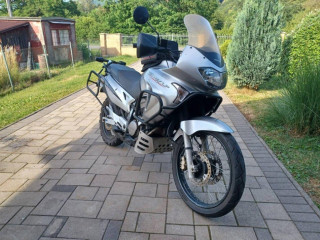honda-transalp-650