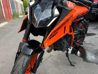 ktm-duke-390-2024