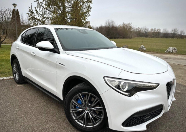 alfa-romeo-stelvio-22-jtdm-118kw-160ps-executive-automatic-big-1