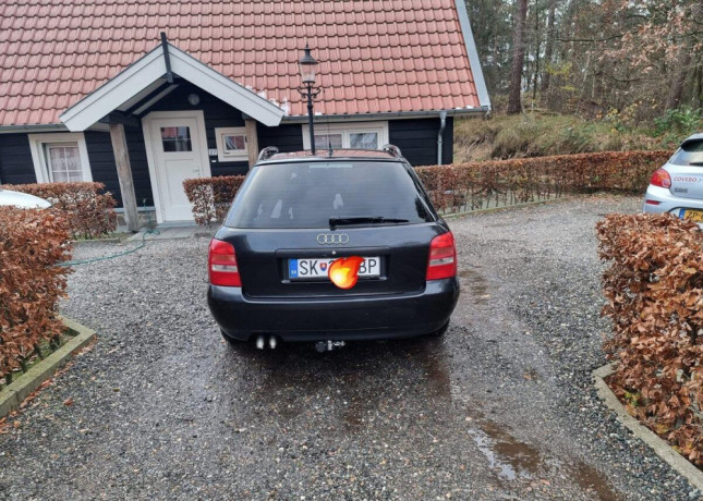 audi-a4-b5-big-0