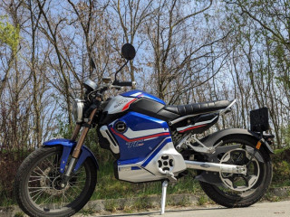 elektricky-motocykel-super-soco-tc-pro