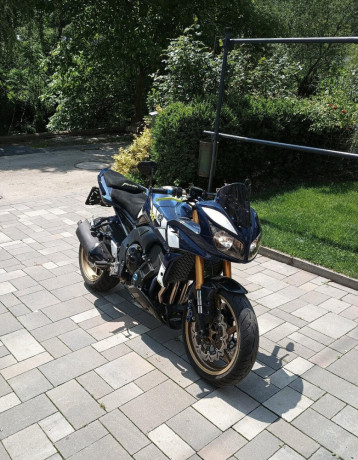 yamaha-fz1-fazer-big-0