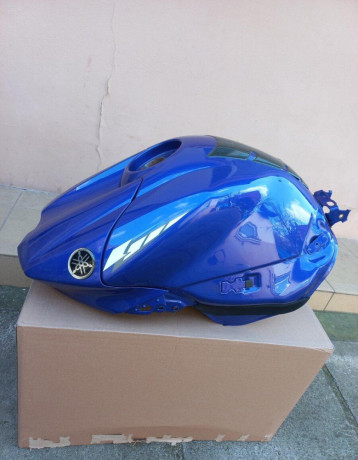 yamaha-yzf-r1-big-0