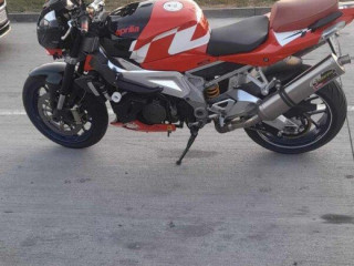 aprilia-tuono-1000r-aj-na-splatky-znizena-cena