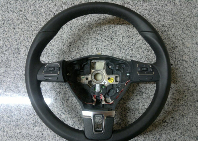 predam-multifunkcny-volant-vw-sharan-big-2