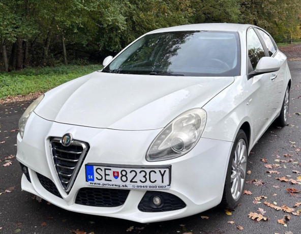 alfa-romeo-giulietta-16-jtd-big-0