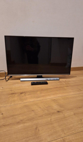 led-tv-monitor-samsung-big-0