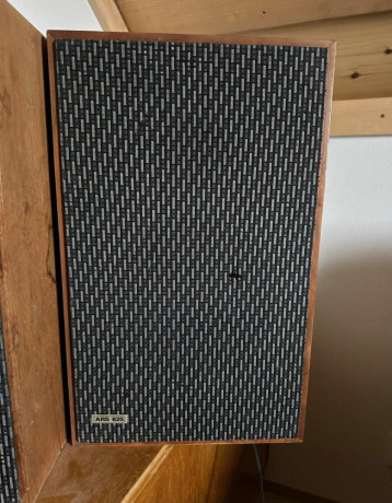 tesla-ars-825-big-0