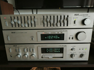 akai