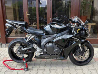 honda-cbr-1000rr-2006