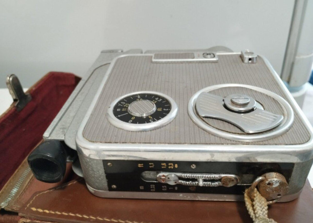 predam-staru-kameru-meopta-admira-8f-big-0