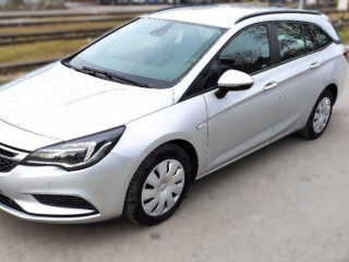 vymenim-vozidlo-opel-astra-sports-tourer