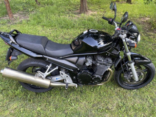 suzuki-bandit-650-top-stav