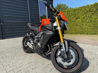 yamaha-mt09-orange-mettalic-13258km