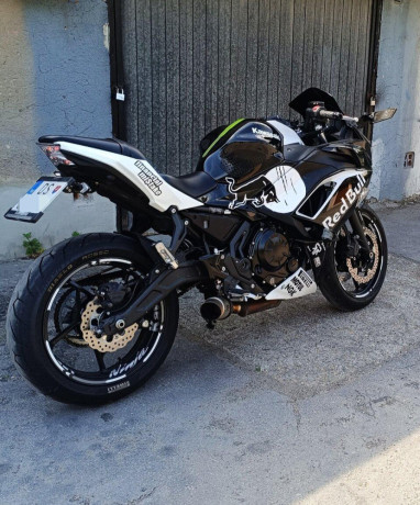 kawasaki-ninja-650-2022-big-0