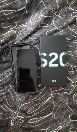 predam-samsung-galaxy-s20-big-0