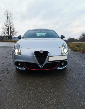 alfa-romeo-giulietta-automat-big-0