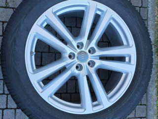 zimne-pneu-na-diskoch-audi-q7