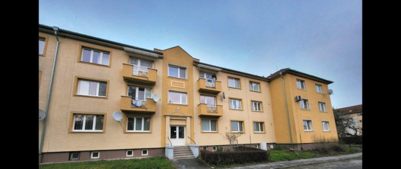 tehlovy-2-izbovy-byt-s-balkonomvyborna-lokalitapresov-big-0