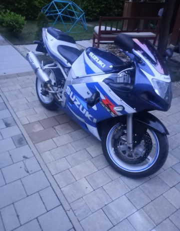 predamvymenim-suzuki-gsxr-big-0
