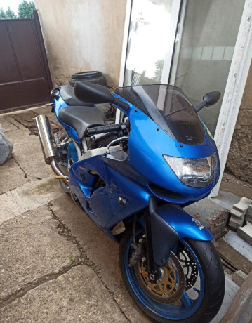 kawasaki-zx9-rok-99-big-0