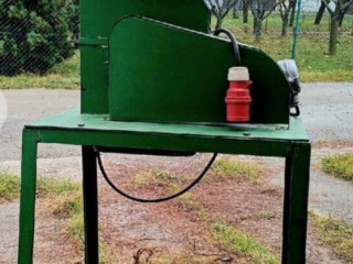 predam-kladivkovy-srotovnik