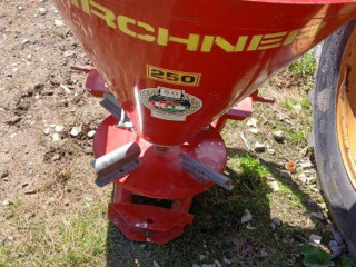 rozmetadlo-umelych-hnojiv-kirchner