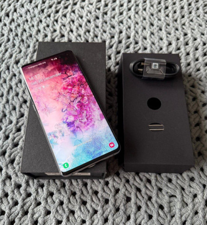 samsung-galaxy-s10-5g-256gb-black-big-0