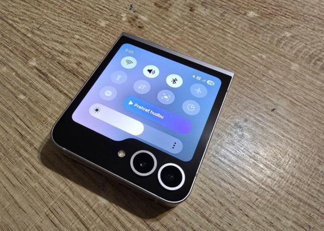 samsung-flip-6-256gb-v-top-stave-nema-ziadne-znamky-pouzivan-big-0