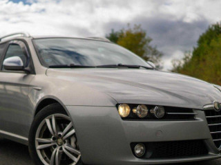 2011-alfa-romeo-159-20-jtdm