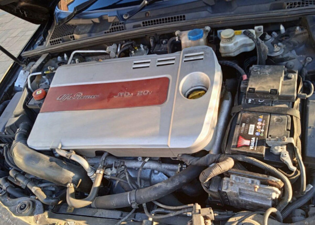 alfa-romeo-159-24-147-kw-big-0