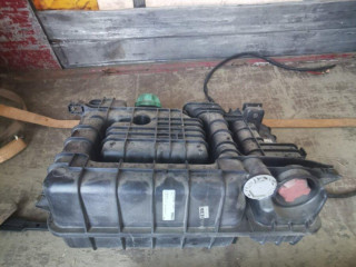 vyrovnavacia-nadoba-actros