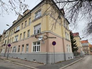 na-predaj-2-izbovy-byt-v-historickej-bytovke-v-centre-nitry