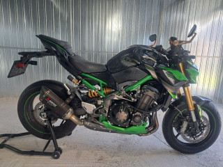 kawasaki-z900se-2024