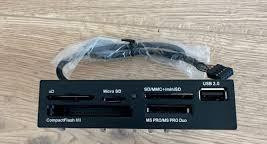 hp-636166-001-citacka-kariet-usb-20-interna-big-0